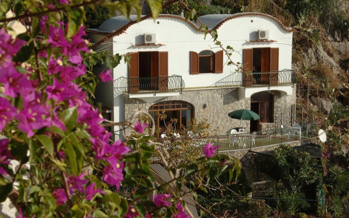 Holiday home Overlooking The Sea *